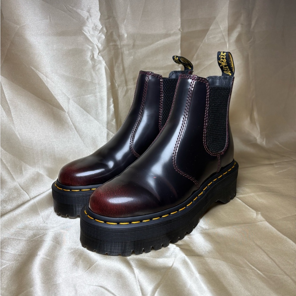 Dr. Martens 2976 Chelsea Quad in Cherry Red
Arcadia